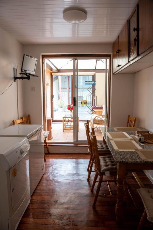 Sheila'S Cottage 발리하이지 외부 사진